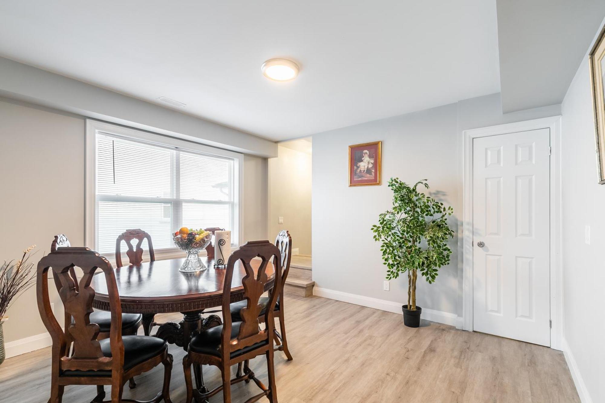 Beautiful Renovated Home 3 Mins Drive To Fall Niagara Falls Exterior photo